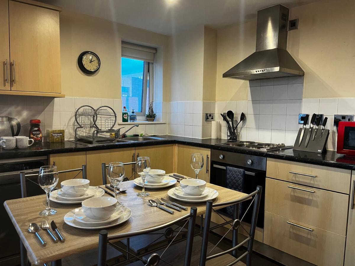 City View Spacious 2 Bed Apartment 2 Bathrooms Манчестер Экстерьер фото